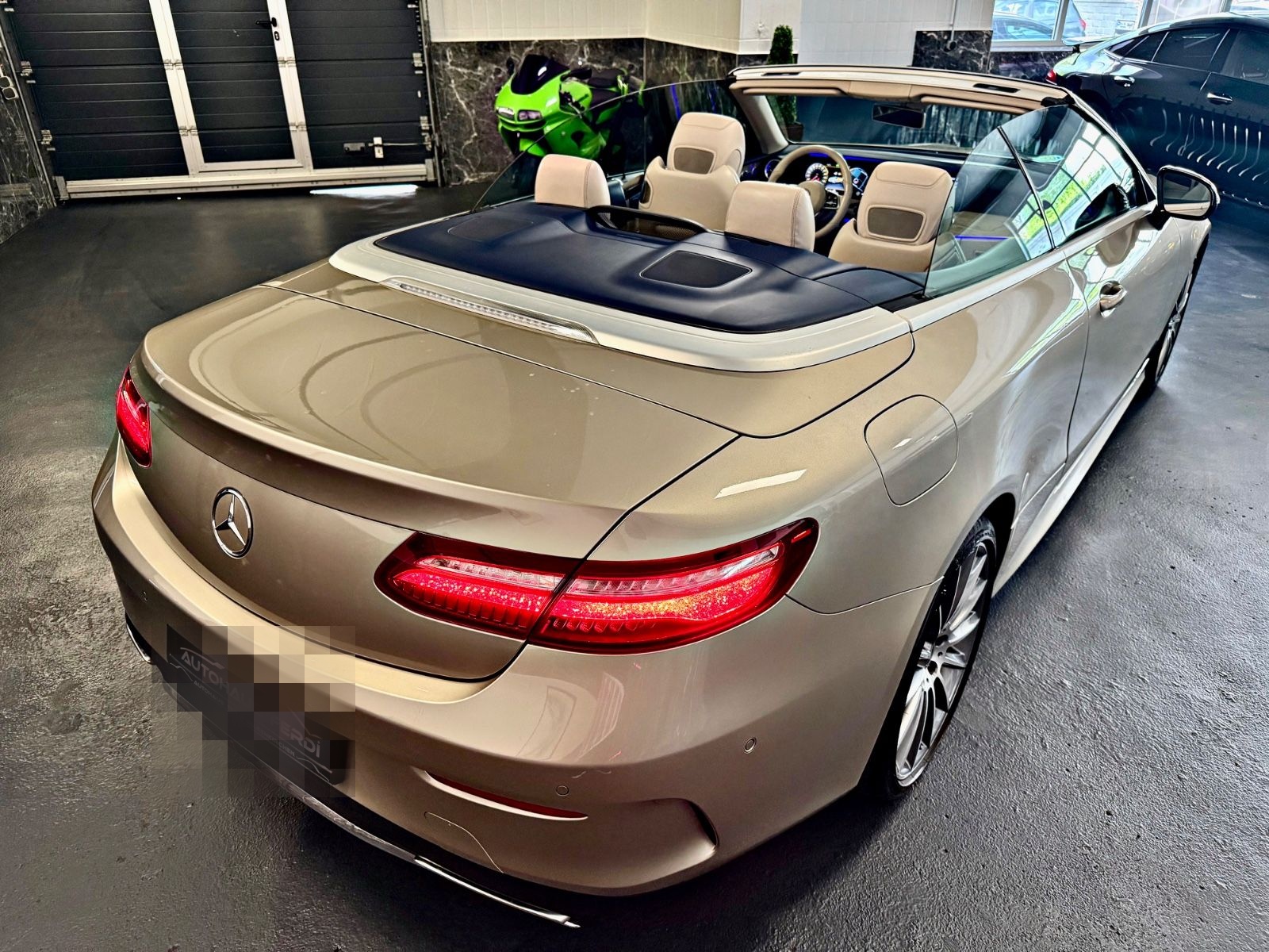 Mercedes-Benz E 200 4Matic AMG Cabrio Distronic Plus Memory foto 11