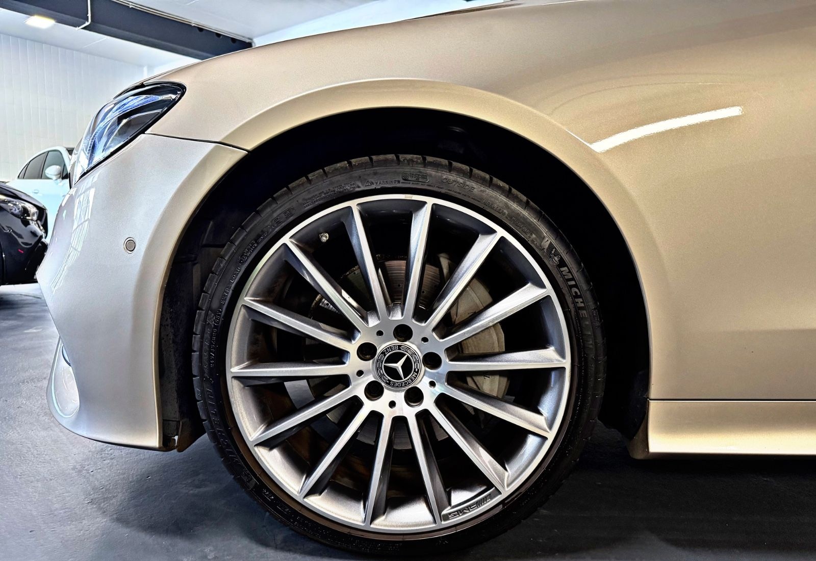 Mercedes-Benz E 200 4Matic AMG Cabrio Distronic Plus Memory foto 16