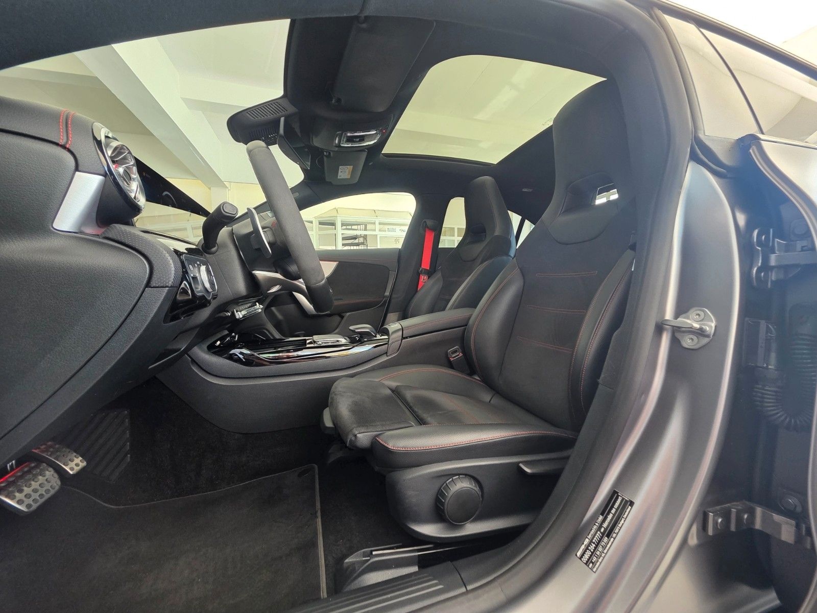 Mercedes-Benz CLA 45 AMG S*4Matic+*Pano*Limo*Edition 1 foto 25