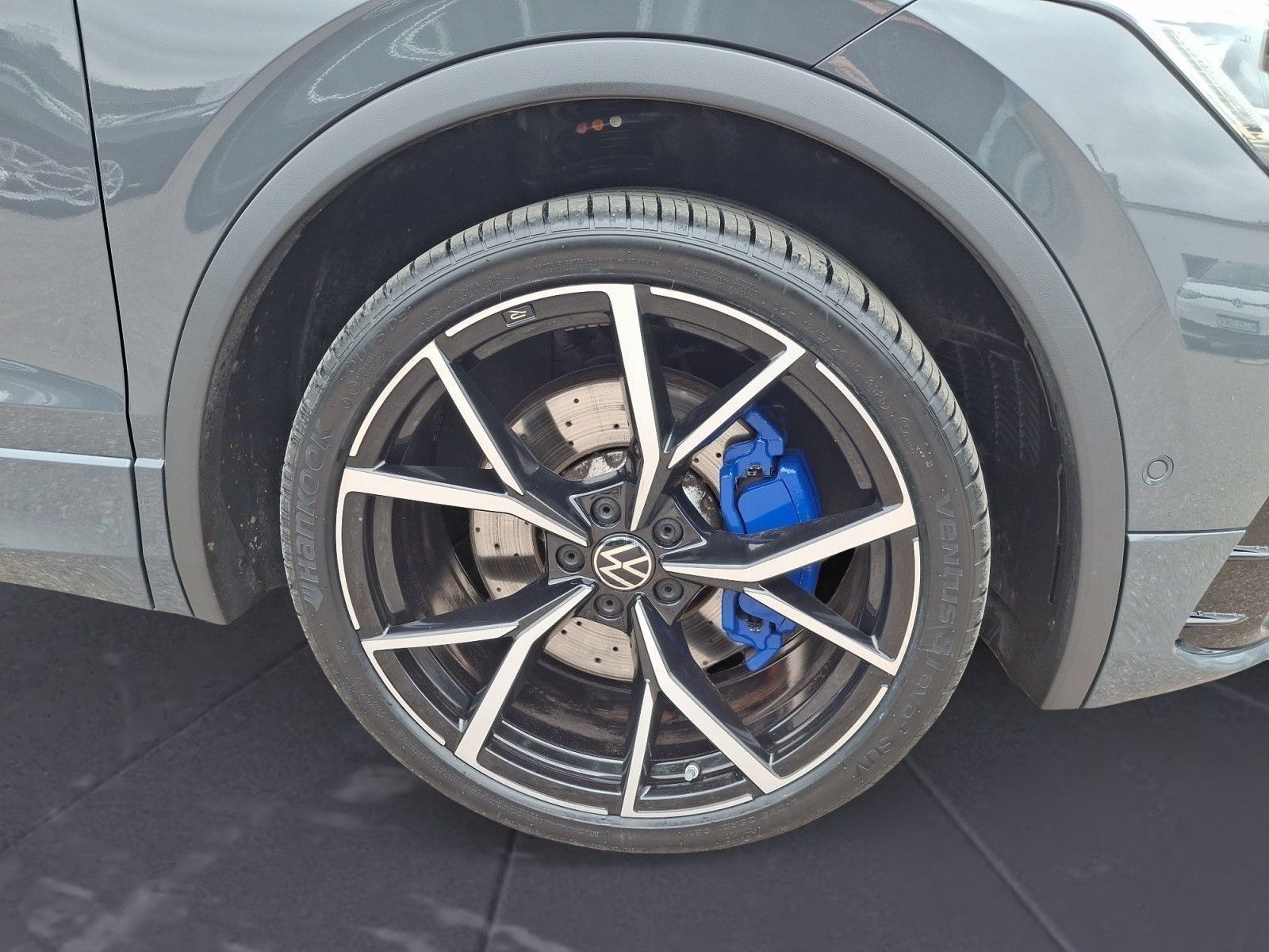 Volkswagen Tiguan R 2,0 TSI OPF 4M DSG foto 12