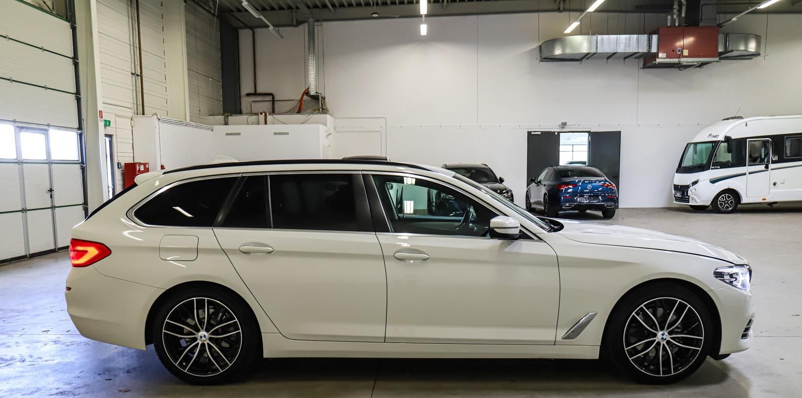 BMW 520d Touring LED KAMERA HuD AHK MEMORY LEDER foto 4