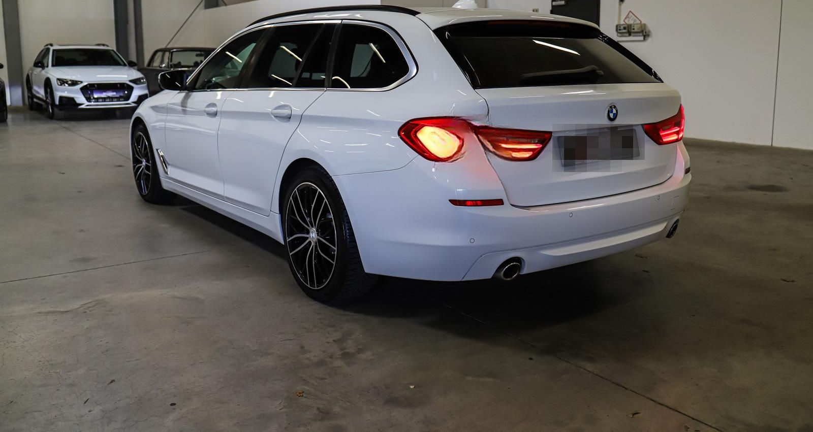 BMW 520d Touring LED KAMERA HuD AHK MEMORY LEDER foto 7