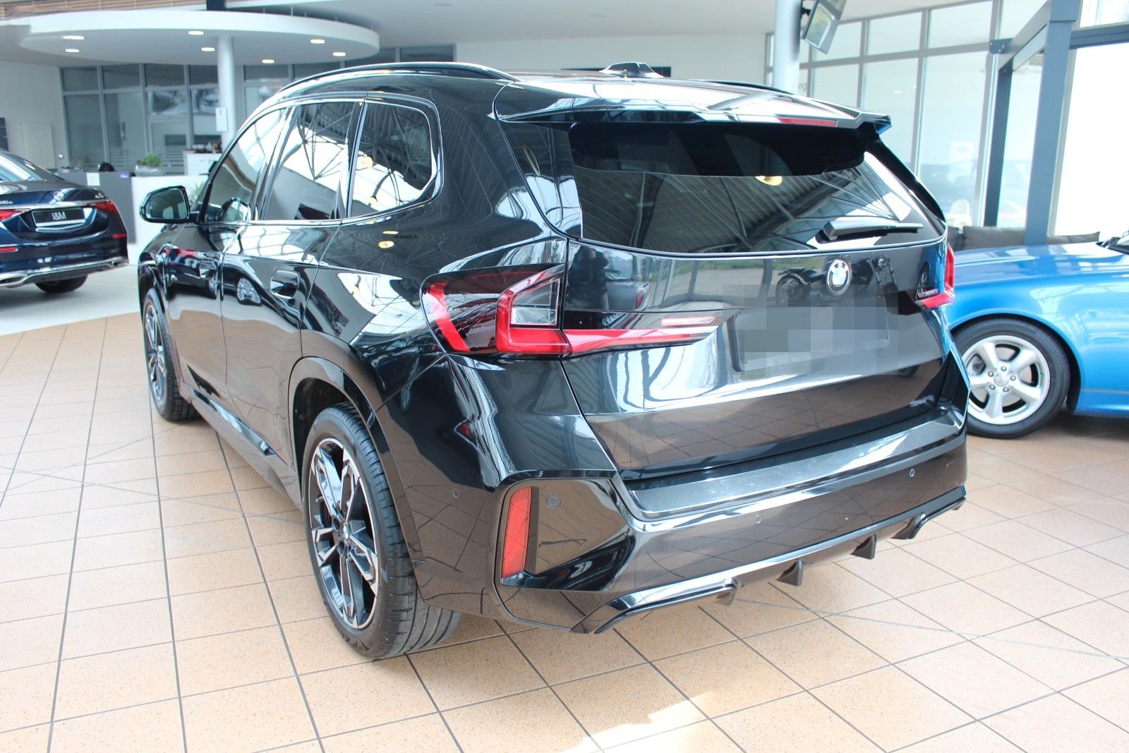 BMW X1 23 d xDrive M Sport+Cam+AHK+SHZ+CarPlay+Navi+ foto 3