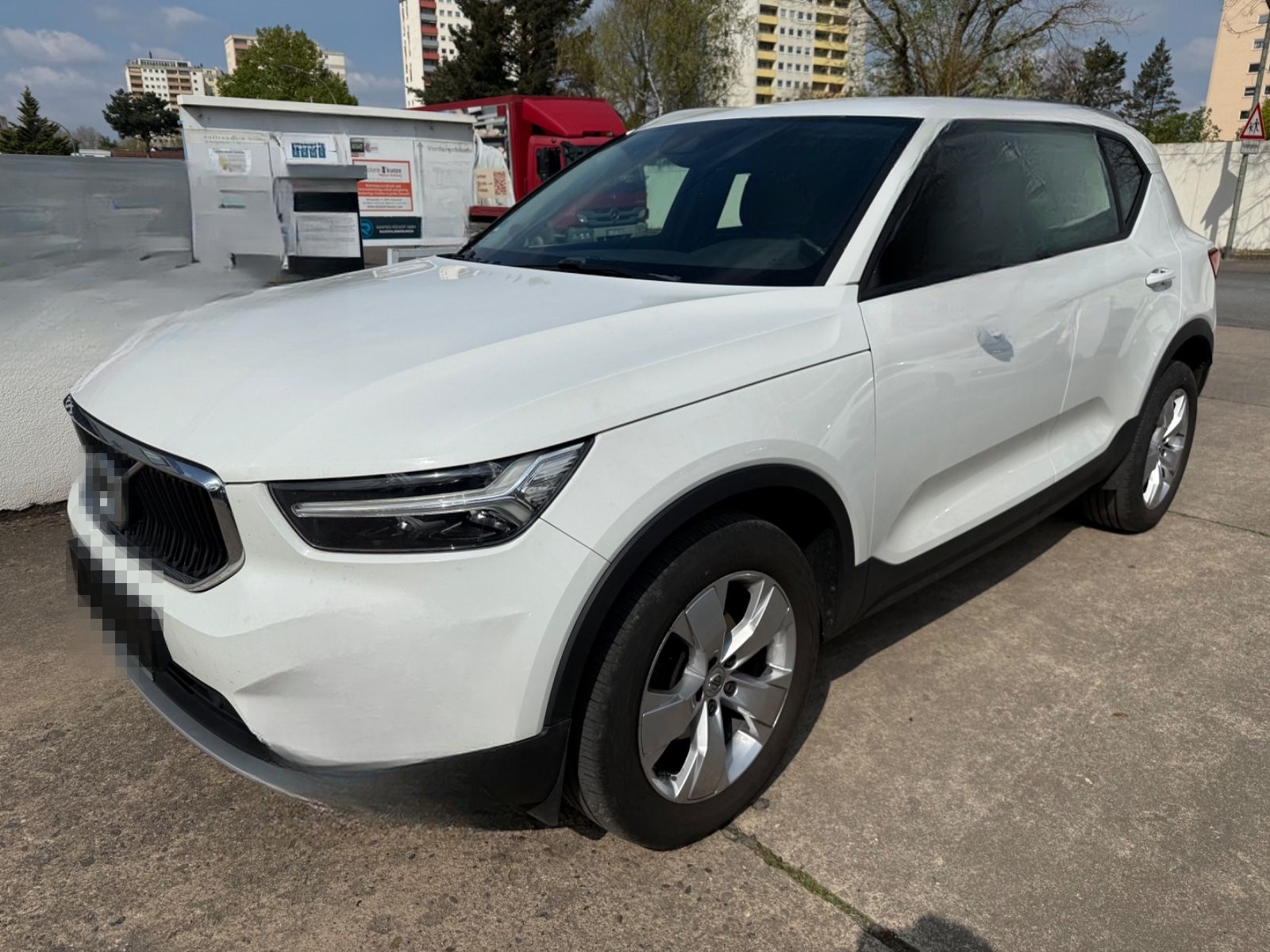 Volvo XC 40 XC40 Momentum Pro 2WD + AUTOMATIK+KAMERA+S foto 3