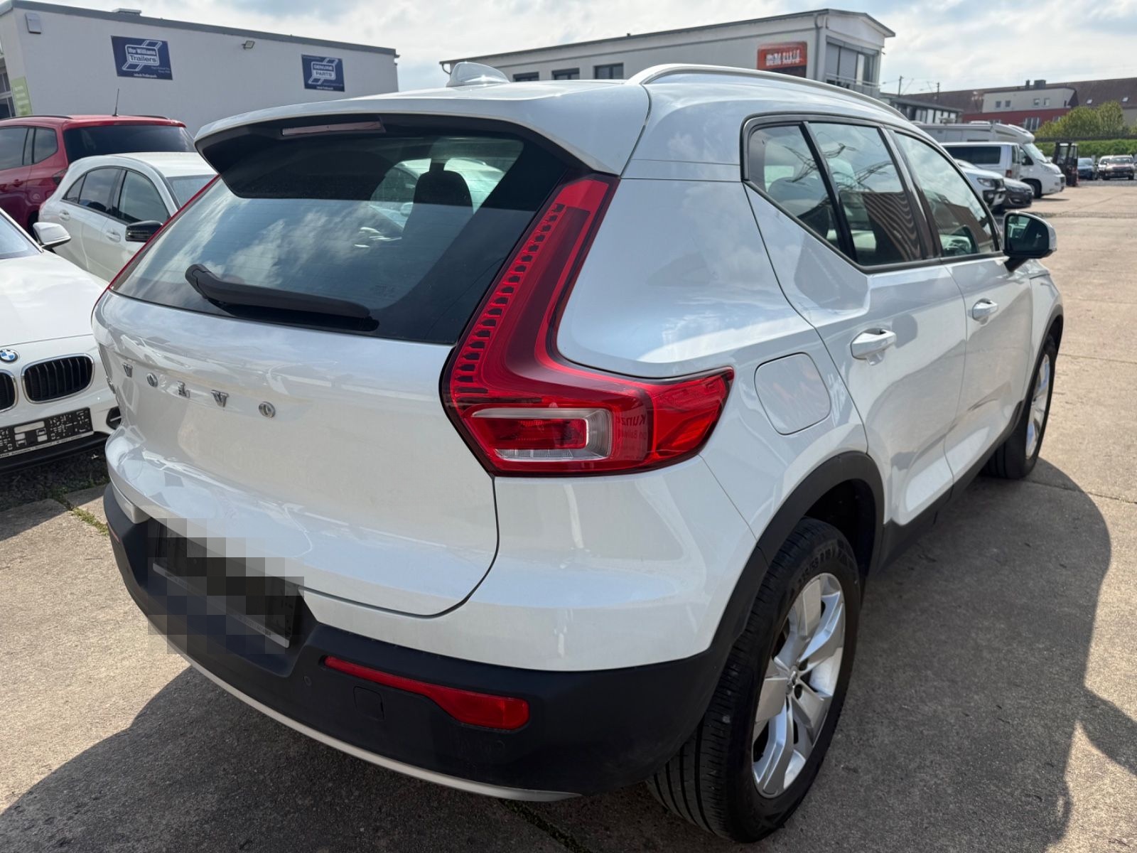 Volvo XC 40 XC40 Momentum Pro 2WD + AUTOMATIK+KAMERA+S foto 6