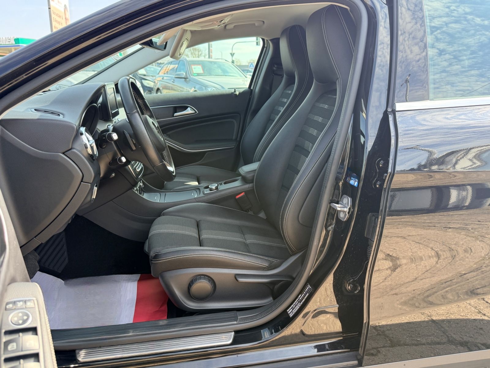 Mercedes-Benz GLA 200 GLA GLA 200 Navi. Kima. Tüv Hu Neu foto 13