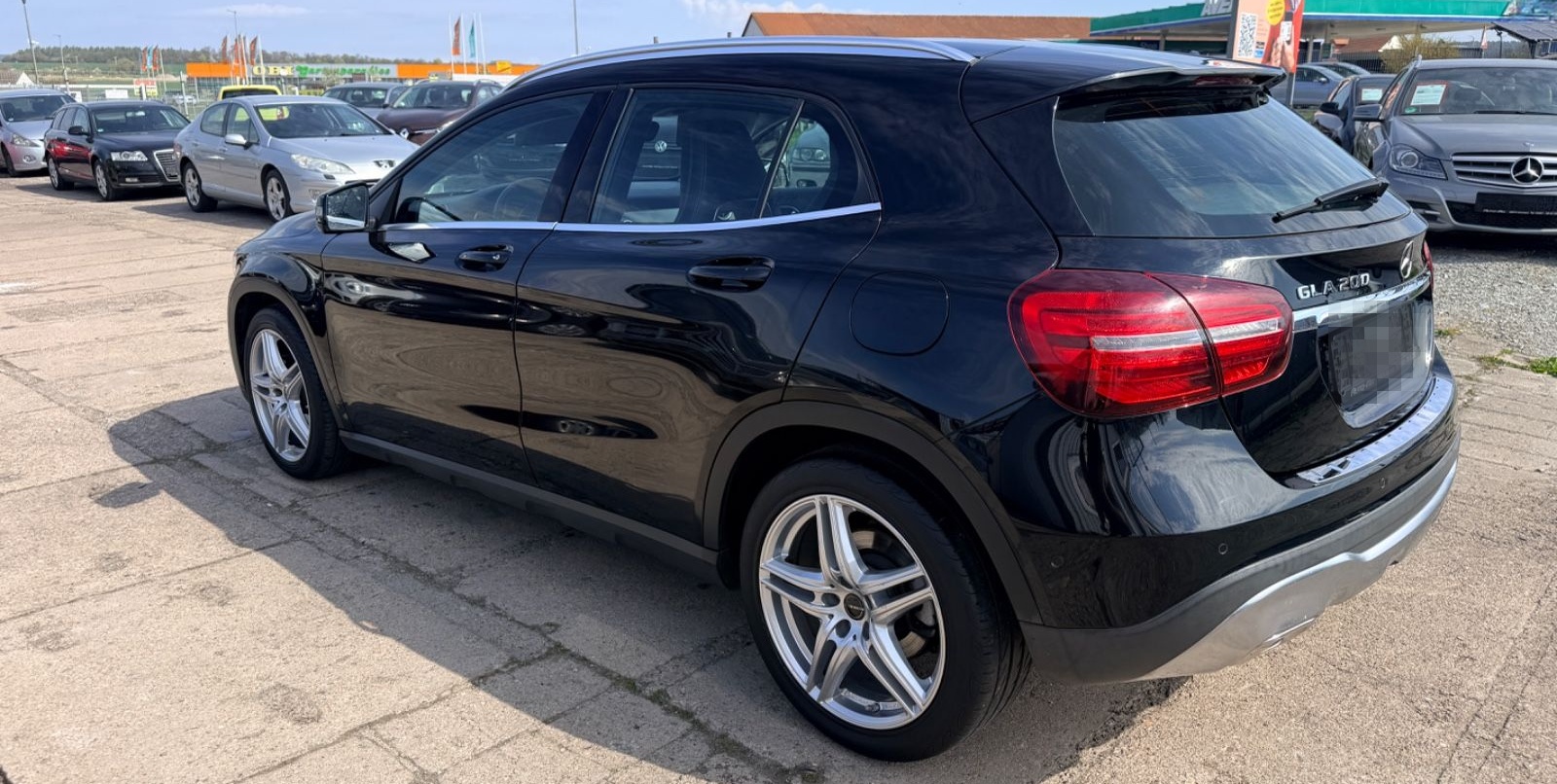 Mercedes-Benz GLA 200 GLA GLA 200 Navi. Kima. Tüv Hu Neu foto 5