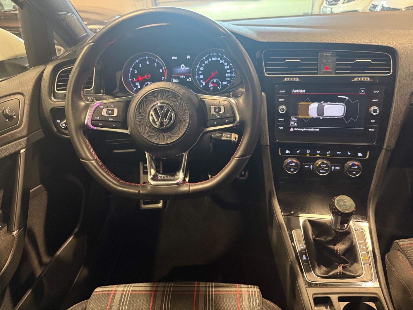 Volkswagen Golf 7 GTI/Panorama/1.Hand/LED/Navi/6 Gang/Alus foto 17