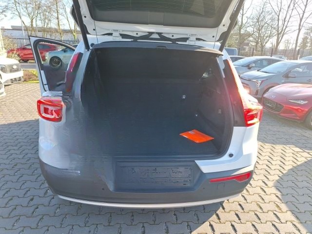 Volvo XC40 2WD T3  Momentum *Sound Harman Kardon*Rückf foto 12