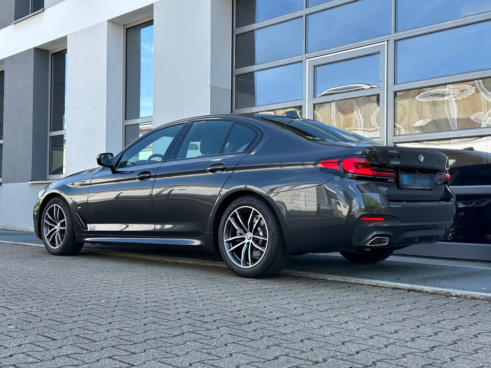 BMW 520d M SPORT*ACC*ADAPT.LED*HARMAN*MEMORY*HEAD-UP foto 7