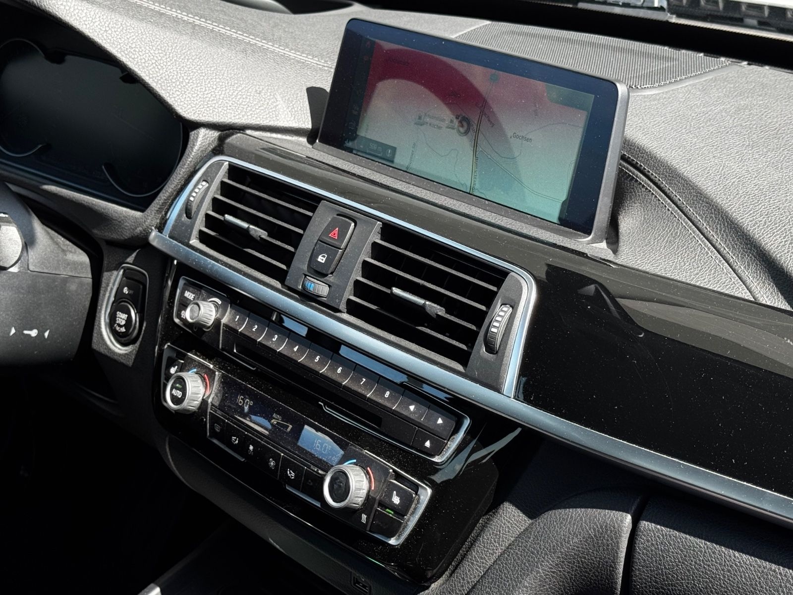 BMW 320d GT Sportline LED HeadUP ACC/LANE  Keyless foto 15
