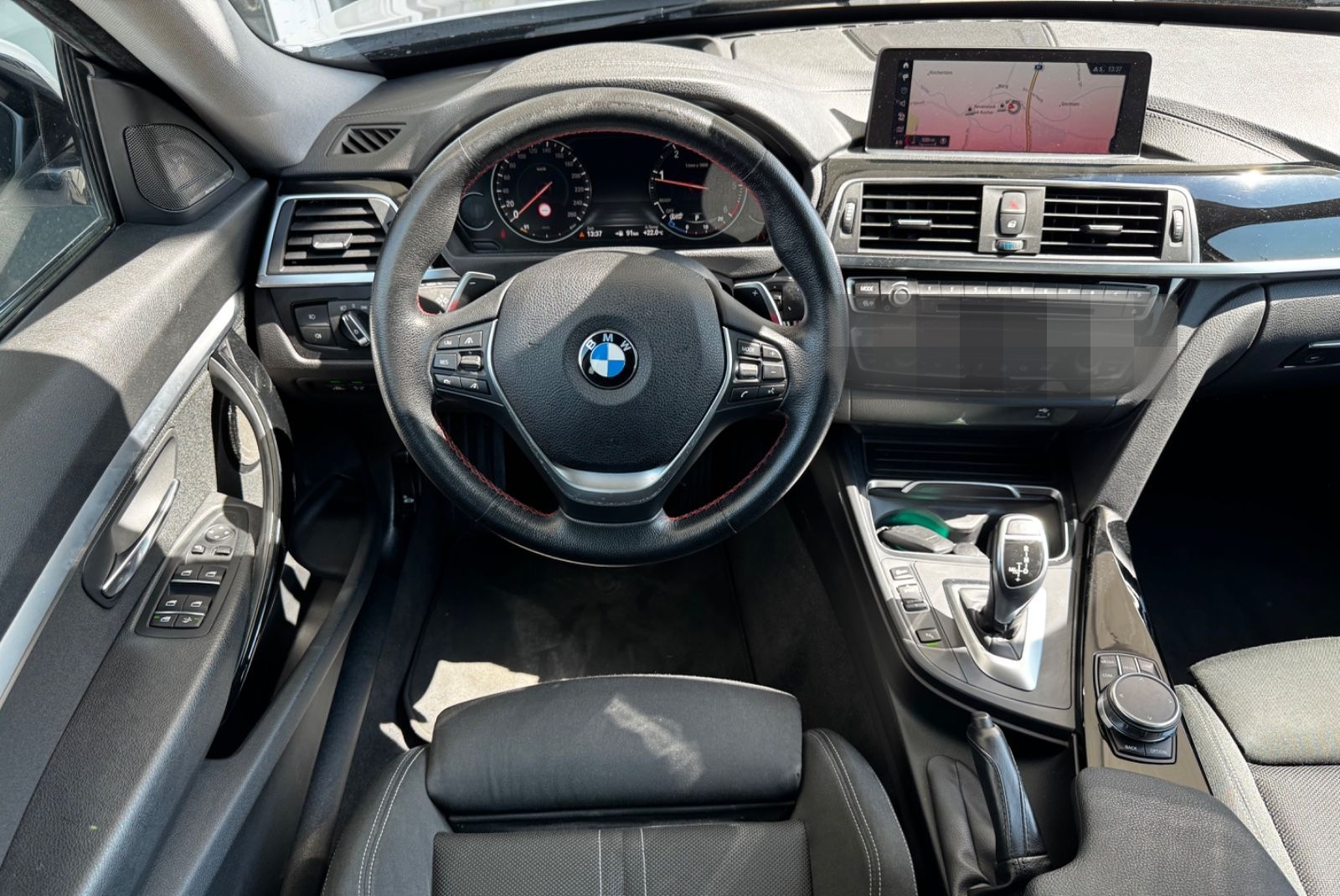 BMW 320d GT Sportline LED HeadUP ACC/LANE  Keyless foto 16