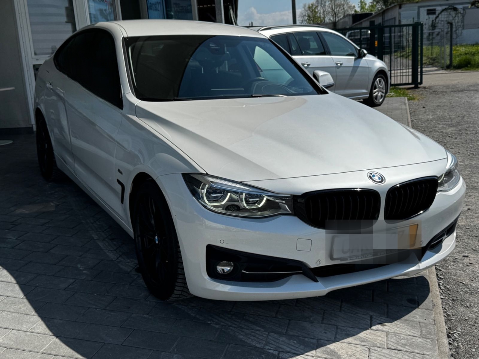 BMW 320d GT Sportline LED HeadUP ACC/LANE  Keyless foto 3