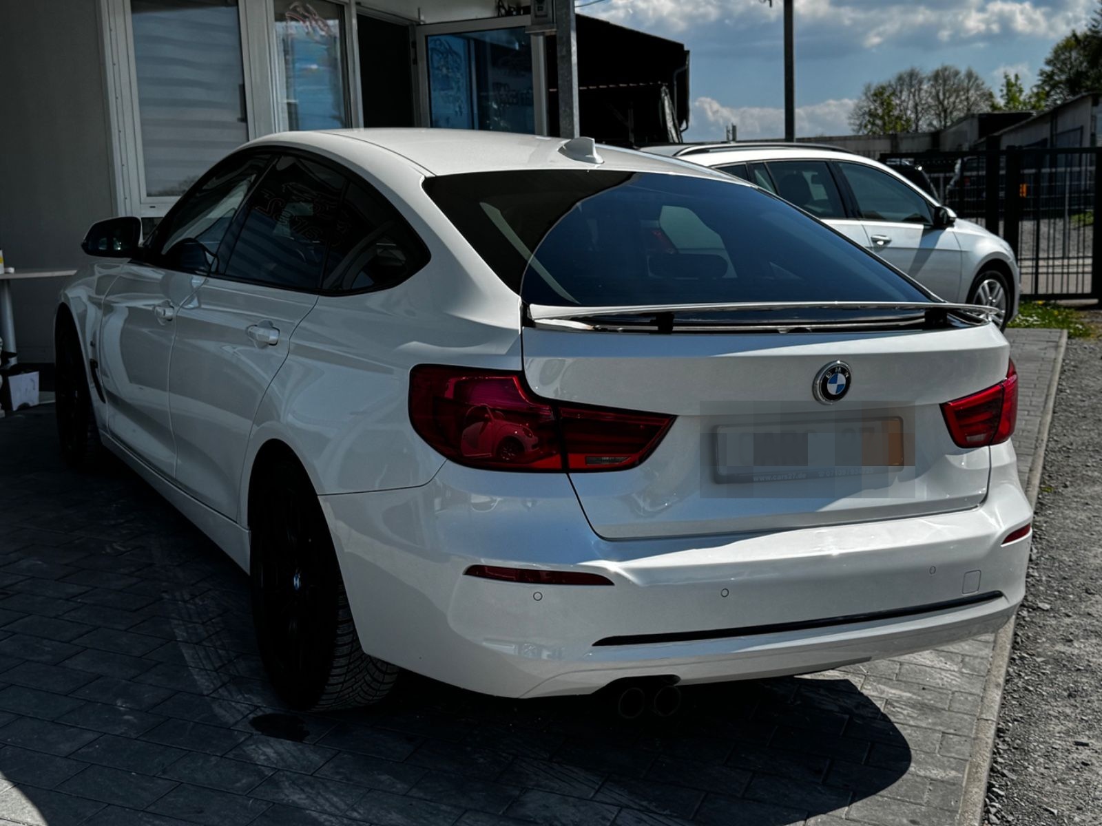 BMW 320d GT Sportline LED HeadUP ACC/LANE  Keyless foto 6