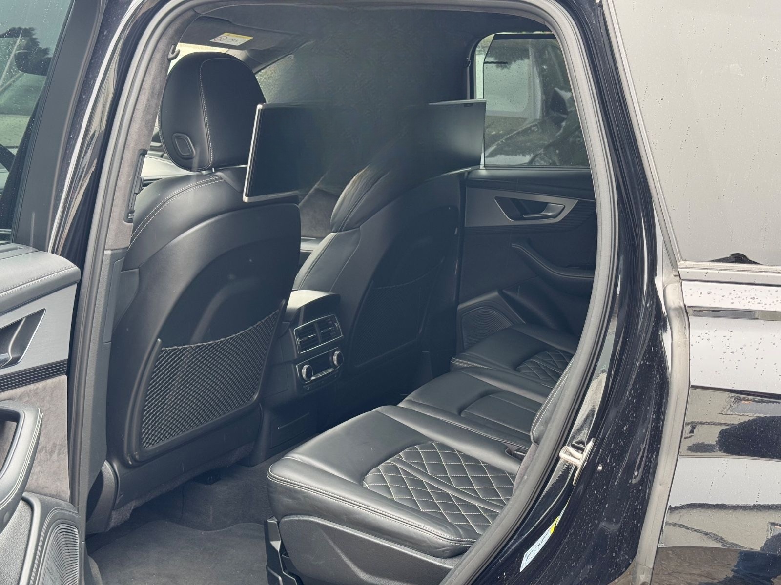 Audi SQ7 4.0 TDI quattro*AHK*Rautesitze*TV*7.Sitzer* foto 13