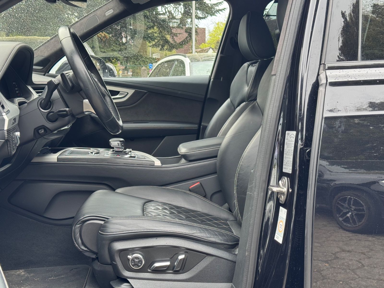 Audi SQ7 4.0 TDI quattro*AHK*Rautesitze*TV*7.Sitzer* foto 9