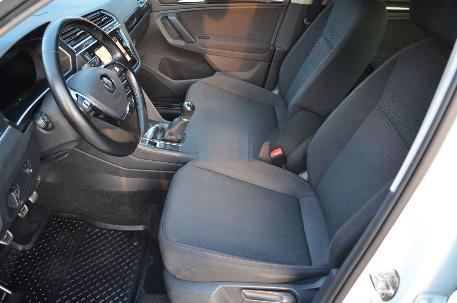 Volkswagen Tiguan Sound R-Line/1.Hd/LED/Head-up/360°-Kamera foto 11