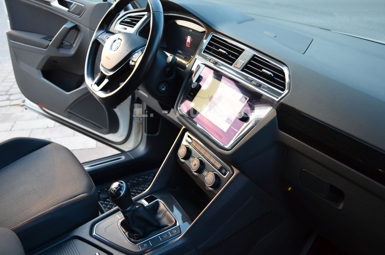 Volkswagen Tiguan Sound R-Line/1.Hd/LED/Head-up/360°-Kamera foto 16