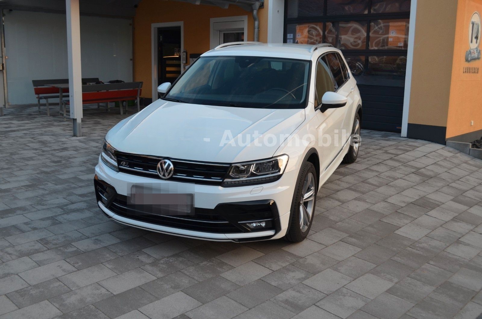 Volkswagen Tiguan Sound R-Line/1.Hd/LED/Head-up/360°-Kamera foto 4