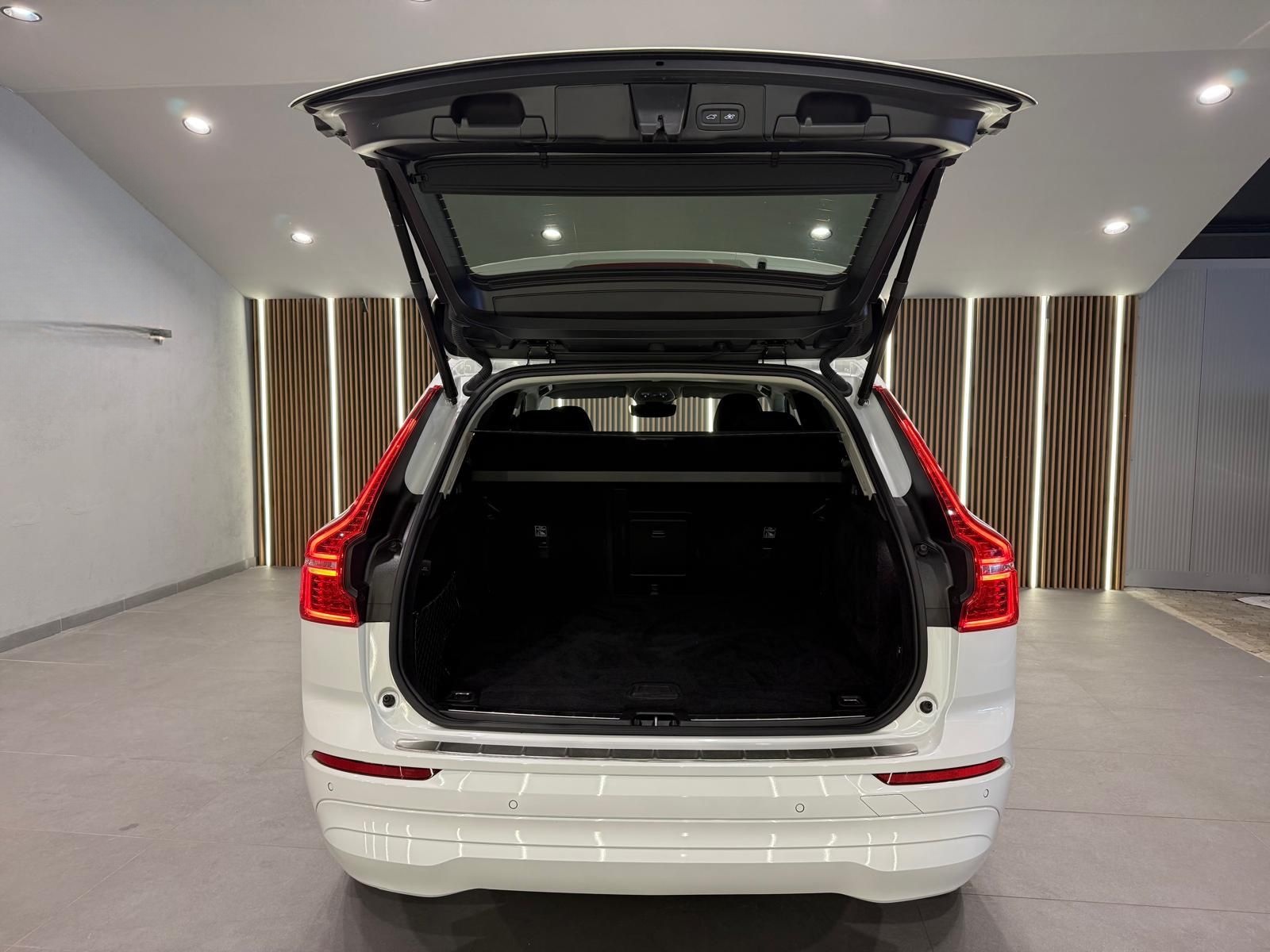 Volvo XC 60 Core 2WD*LED*NAVI*RFK* foto 11