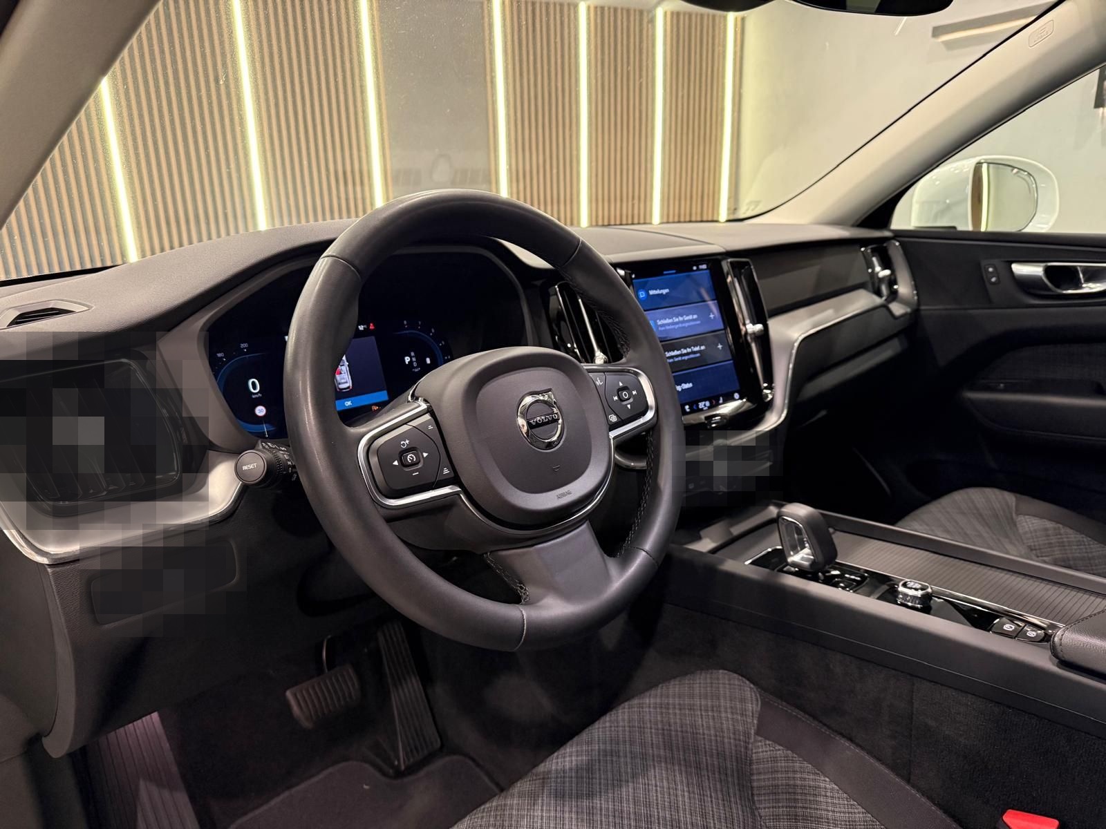 Volvo XC 60 Core 2WD*LED*NAVI*RFK* foto 13