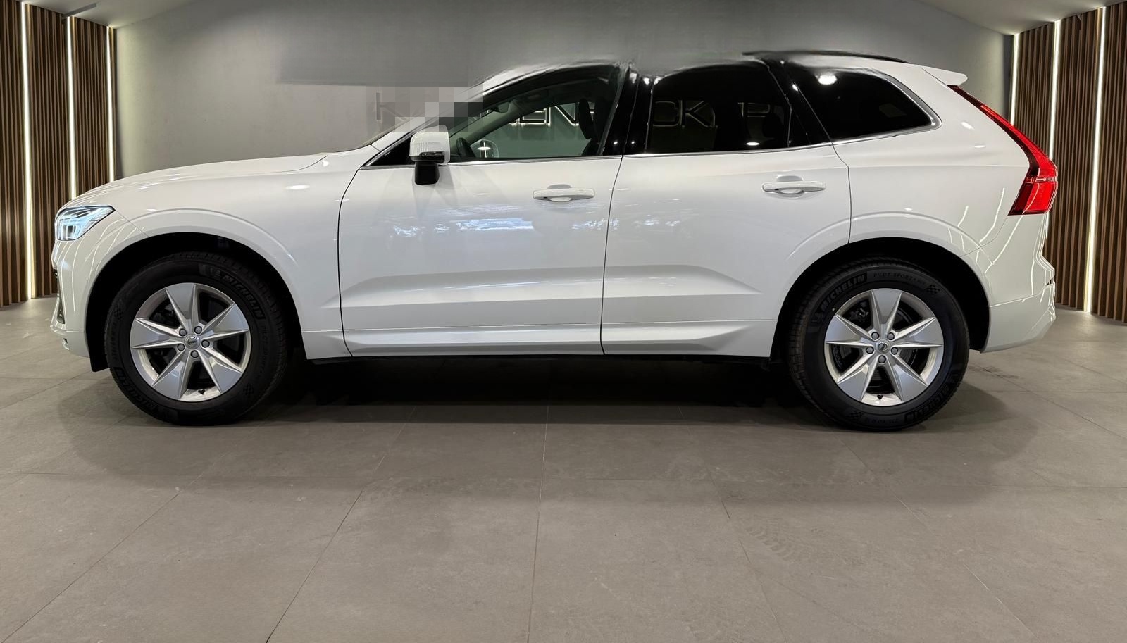 Volvo XC 60 Core 2WD*LED*NAVI*RFK* foto 3