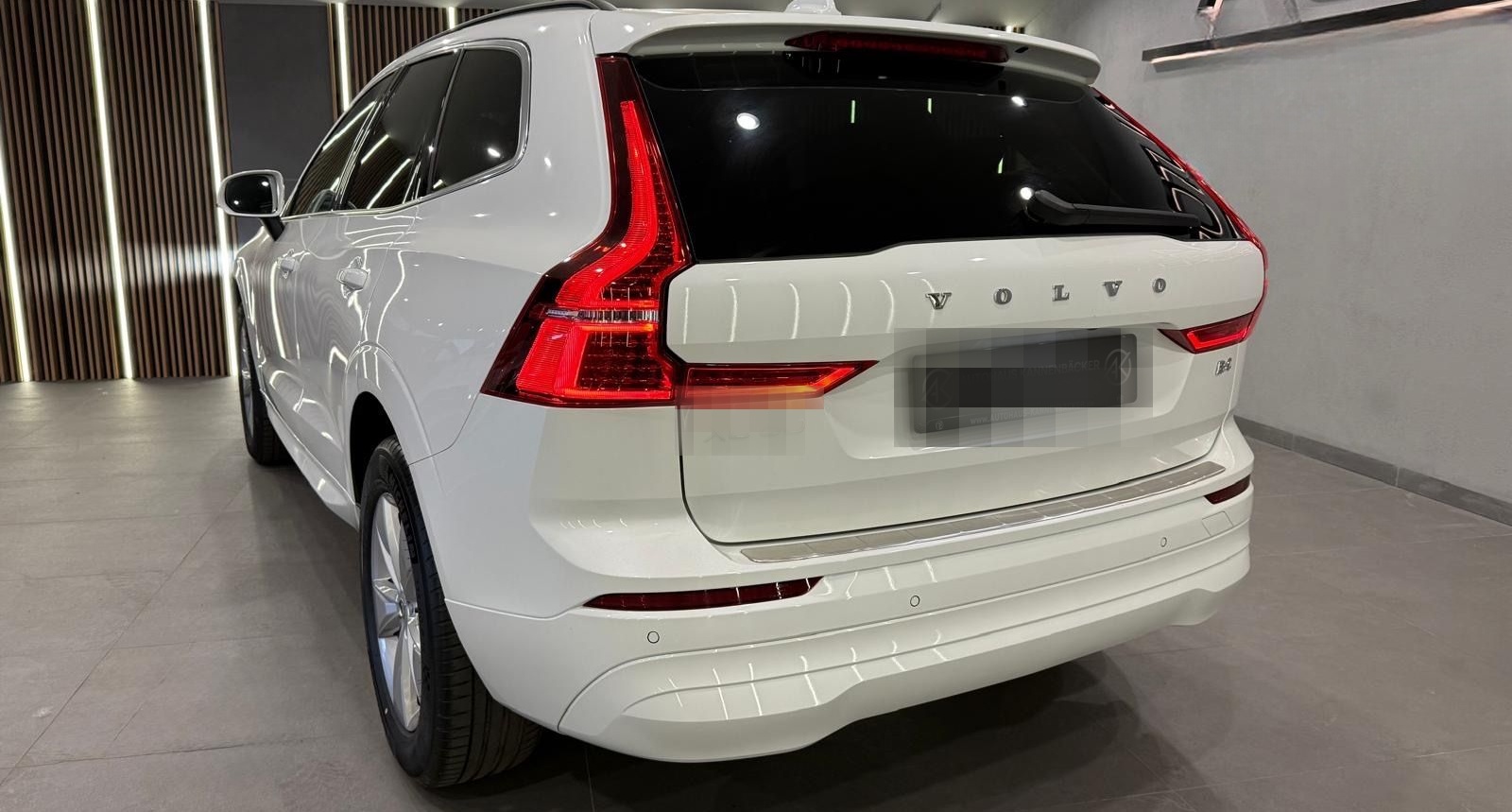Volvo XC 60 Core 2WD*LED*NAVI*RFK* foto 4