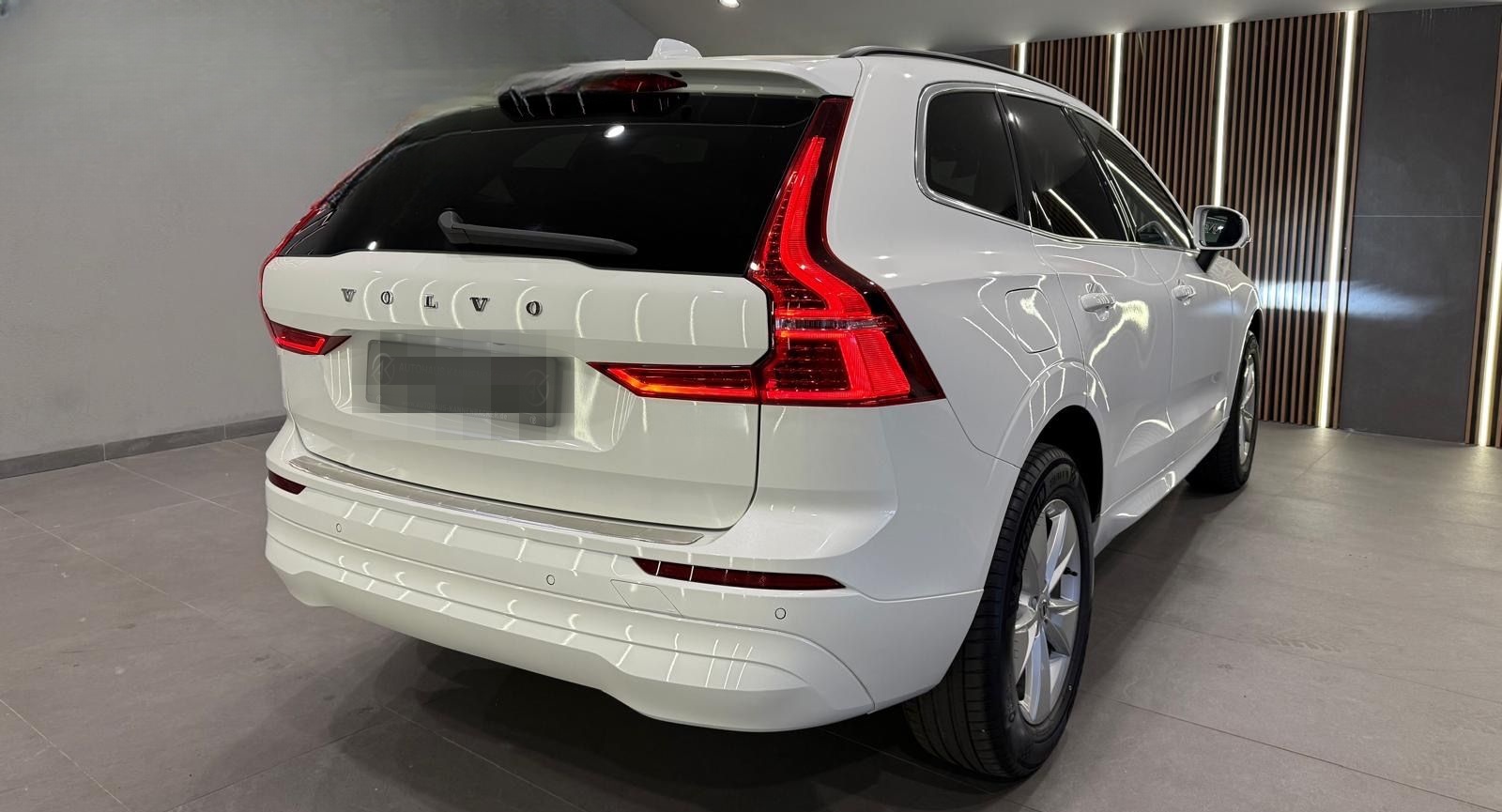 Volvo XC 60 Core 2WD*LED*NAVI*RFK* foto 6