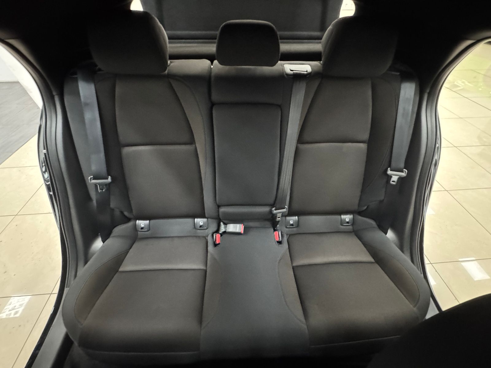 Mazda 3 5HB Exclusive-L. 140ps 6AT *Matrix*360°*QI*LHZ foto 14