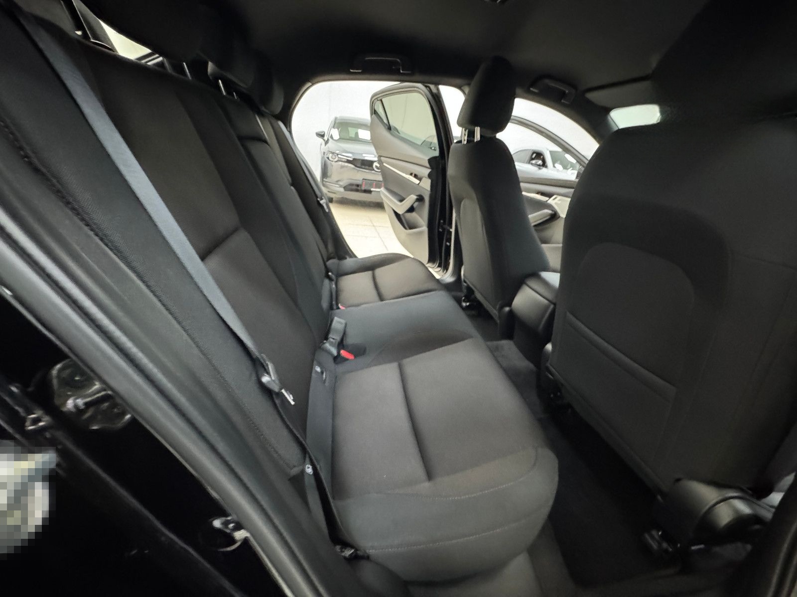 Mazda 3 5HB Exclusive-L. 140ps 6AT *Matrix*360°*QI*LHZ foto 10