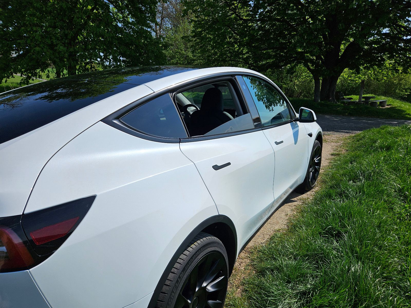 Tesla Model Y Dual Motor AWD Long Range Restgarantie foto 8