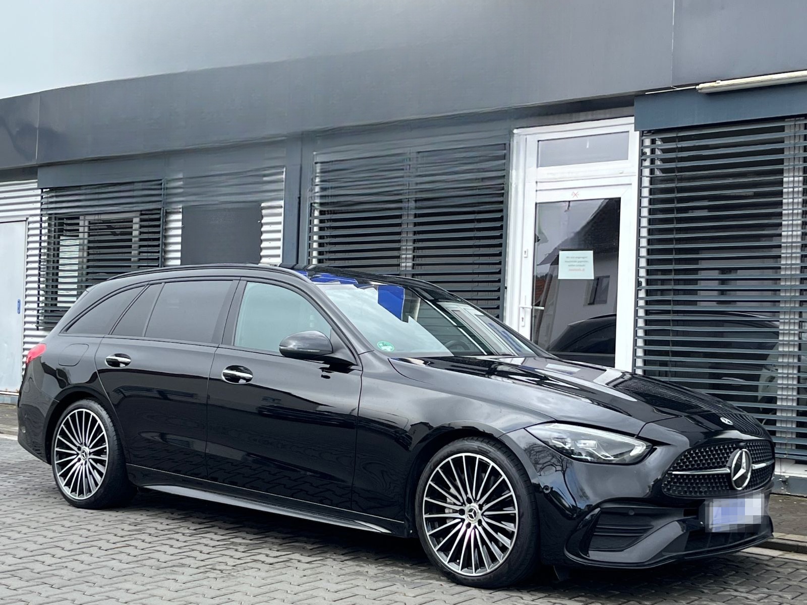 Mercedes-Benz C 300 d AMG-Line Night*AHK*PANO*CARBON*LED*LEDER foto 17