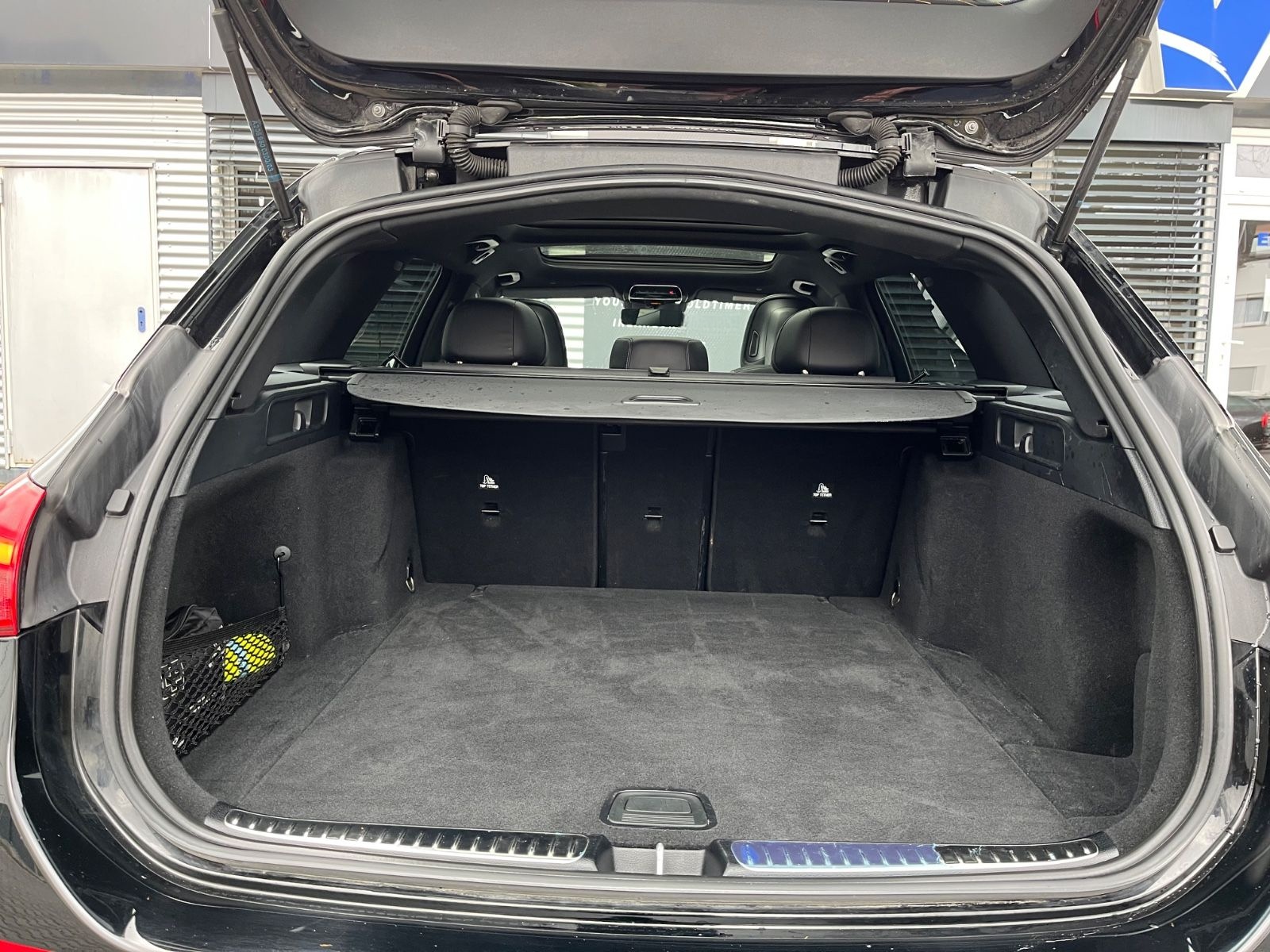 Mercedes-Benz C 300 d AMG-Line Night*AHK*PANO*CARBON*LED*LEDER foto 20