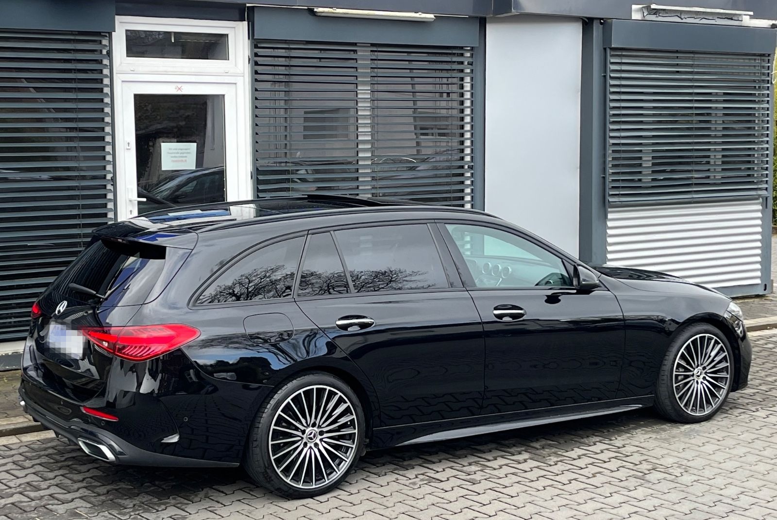 Mercedes-Benz C 300 d AMG-Line Night*AHK*PANO*CARBON*LED*LEDER foto 25