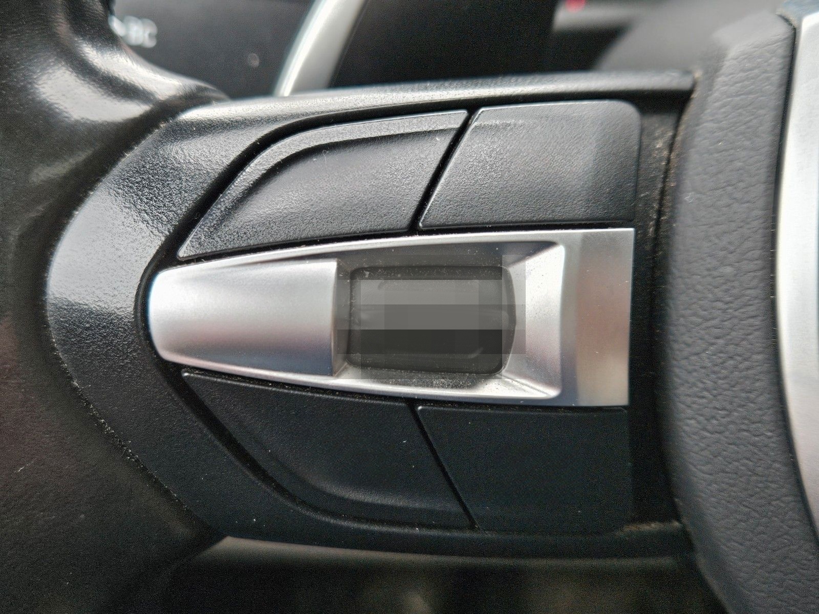 BMW X1 xDrive 25 d xLine NP 64 AHK Pano HUD ACC Keyl foto 14