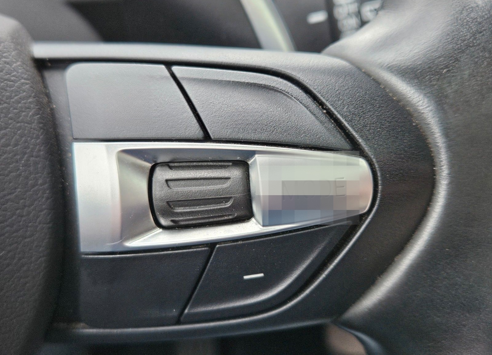 BMW X1 xDrive 25 d xLine NP 64 AHK Pano HUD ACC Keyl foto 15