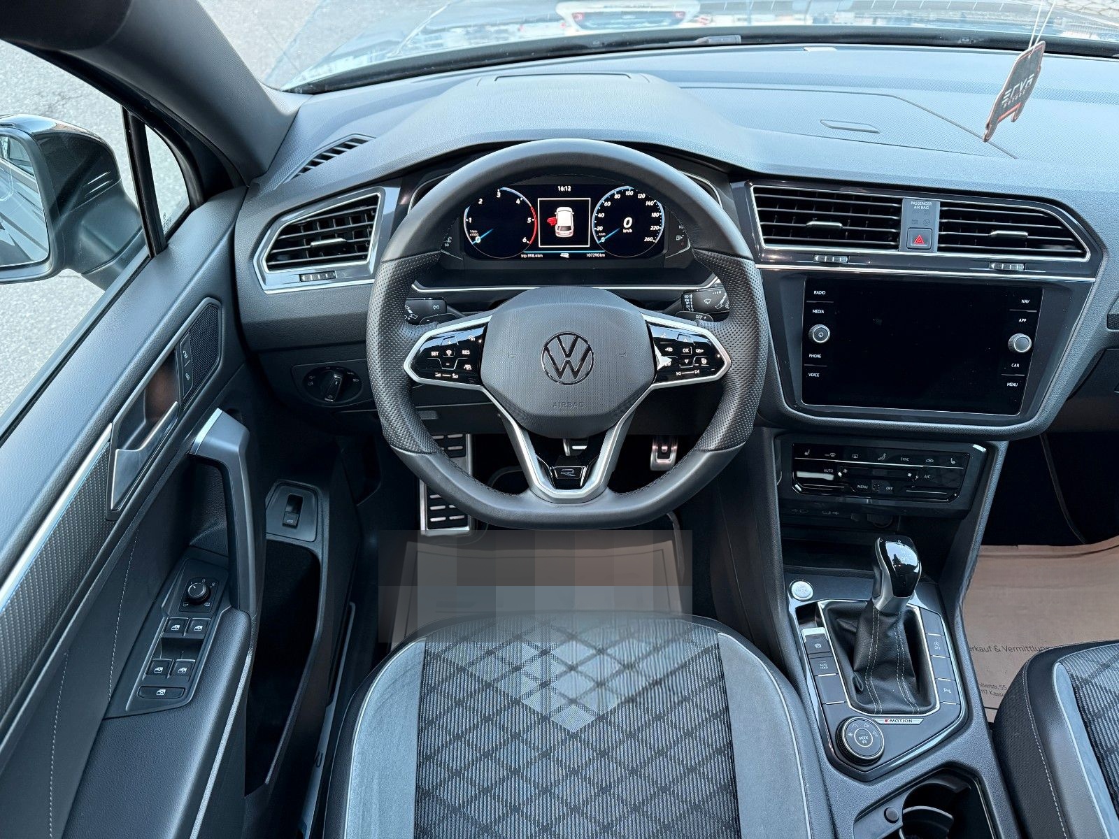 Volkswagen Tiguan Allspace R-Line 4Motion | 7 Sitze foto 14