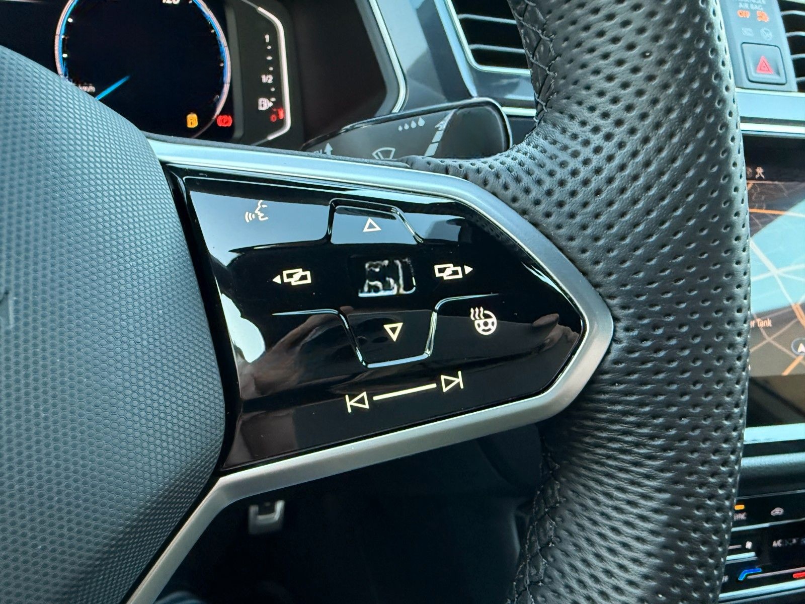 Volkswagen Tiguan Allspace R-Line 4Motion | 7 Sitze foto 18