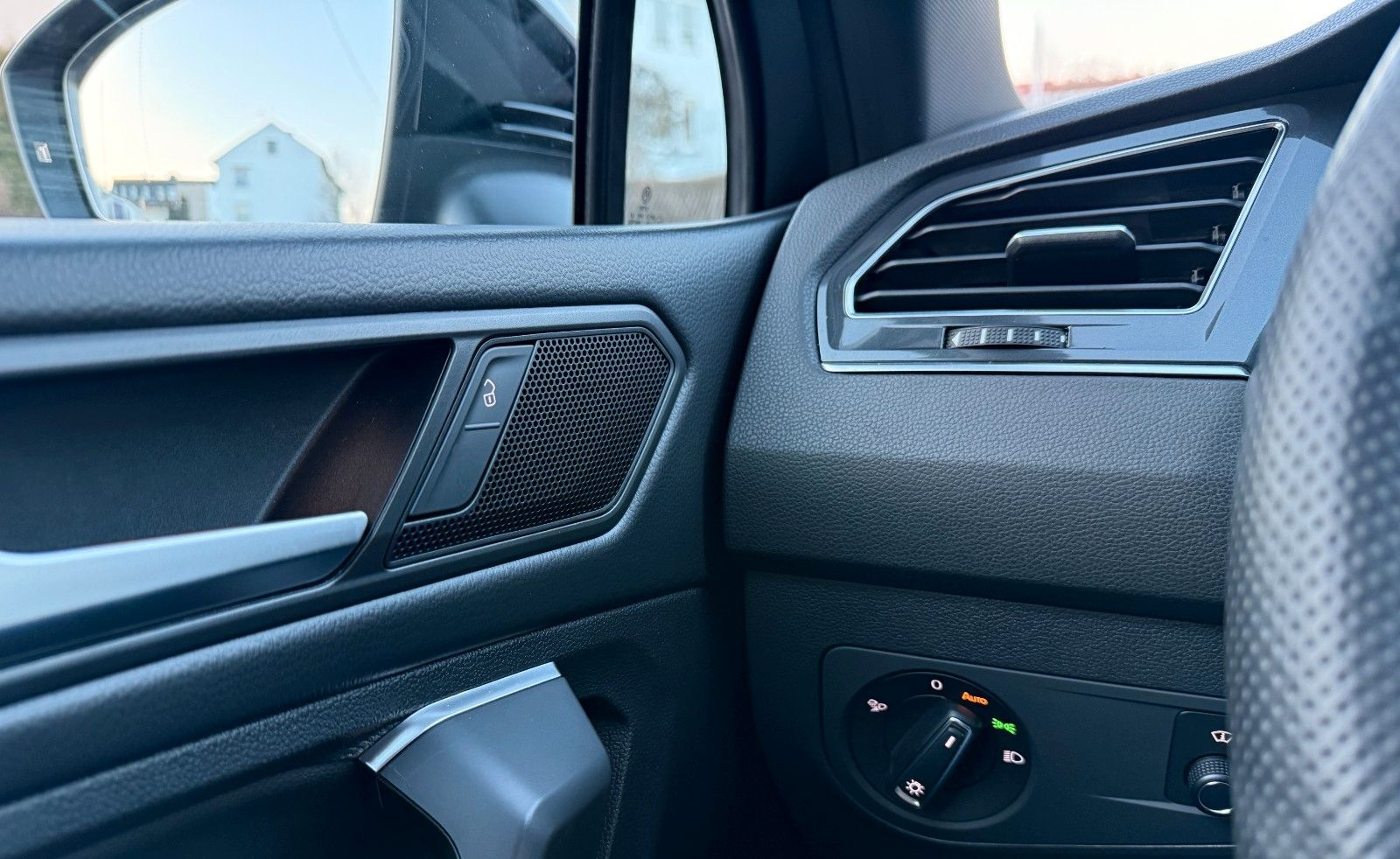 Volkswagen Tiguan Allspace R-Line 4Motion | 7 Sitze foto 22