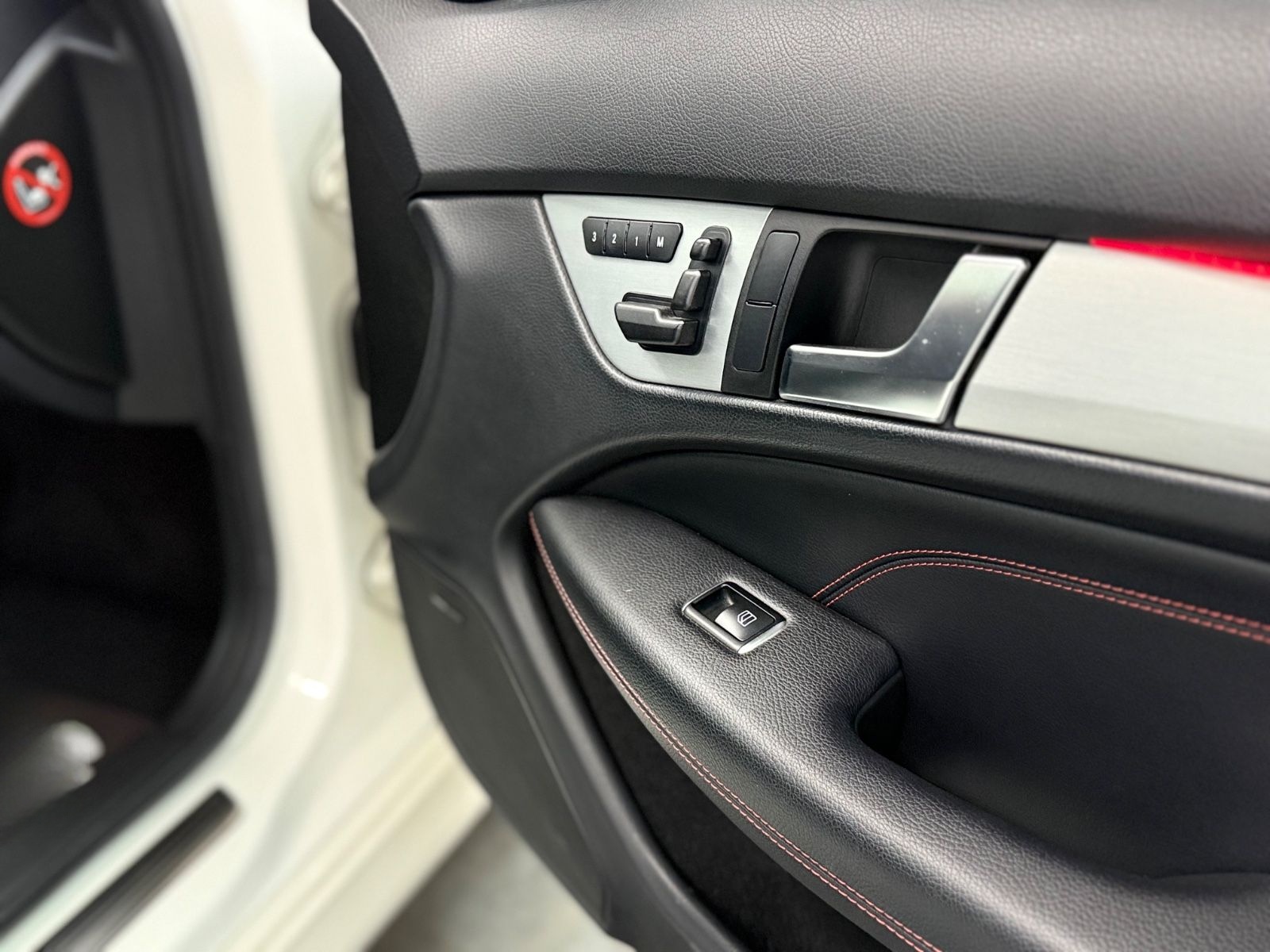 Mercedes-Benz C 350 C Coupe C 350 CGI BlueEfficiency foto 20