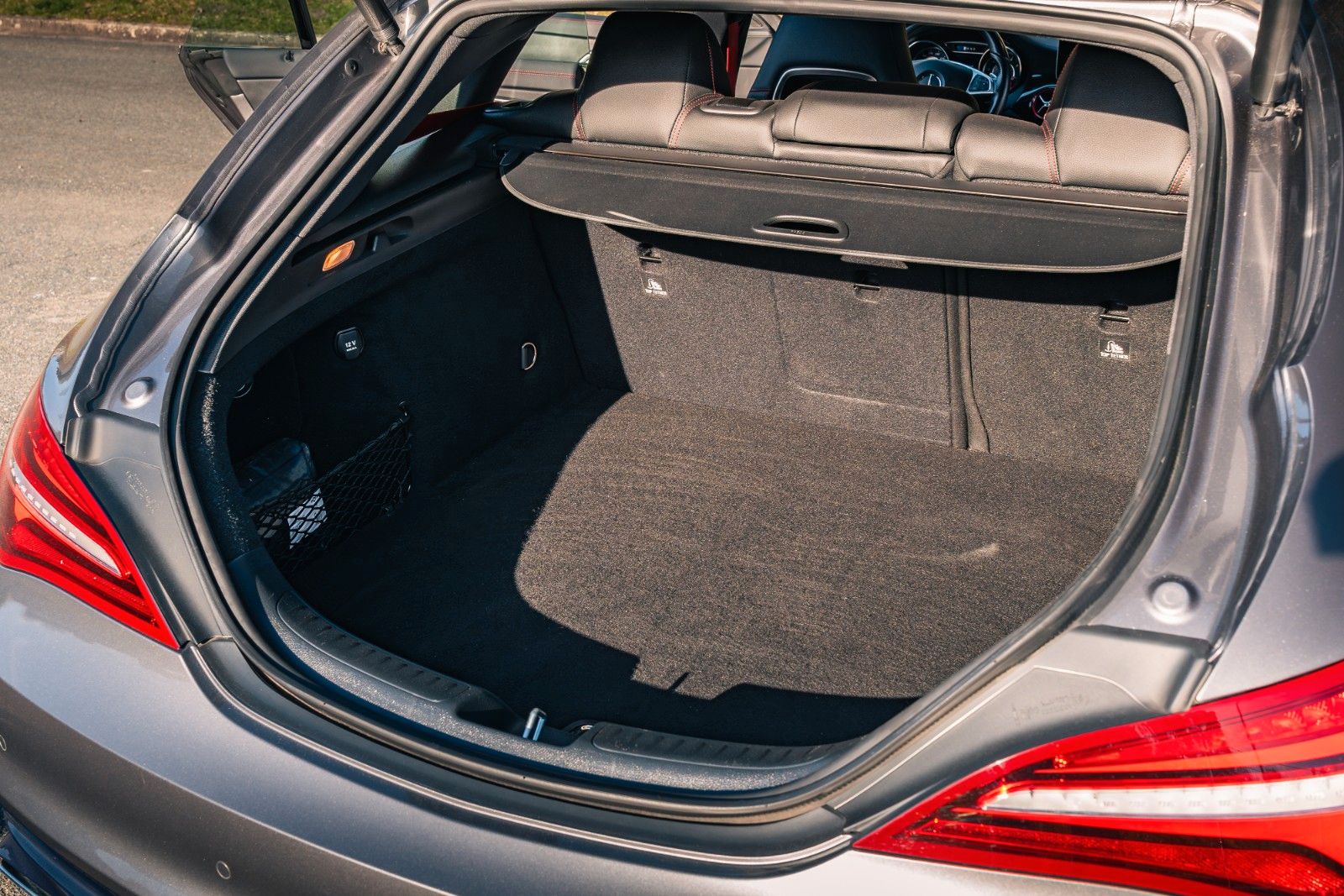 Mercedes-Benz CLA 45 AMG Shooting Brake foto 21