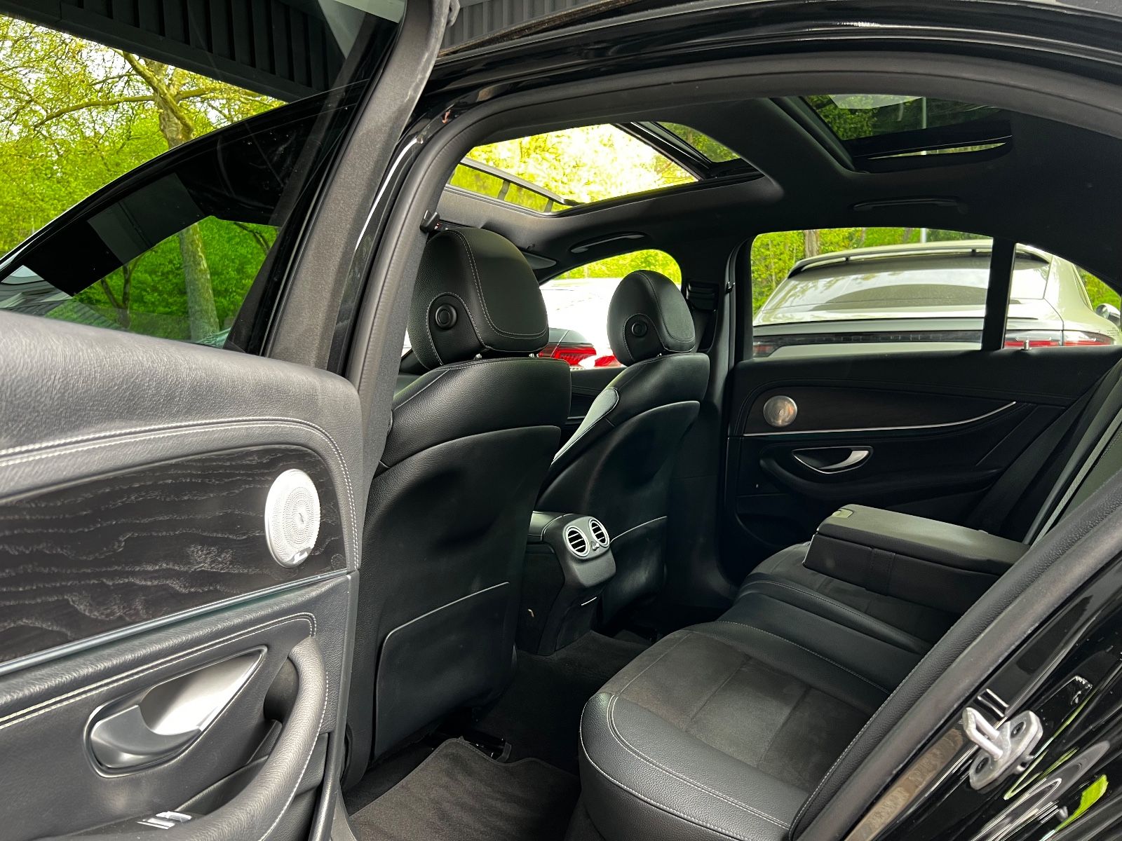 Mercedes-Benz E 220 d Limo AMG LINE/PANO/360°/TOTW/WIDE/HUD foto 8