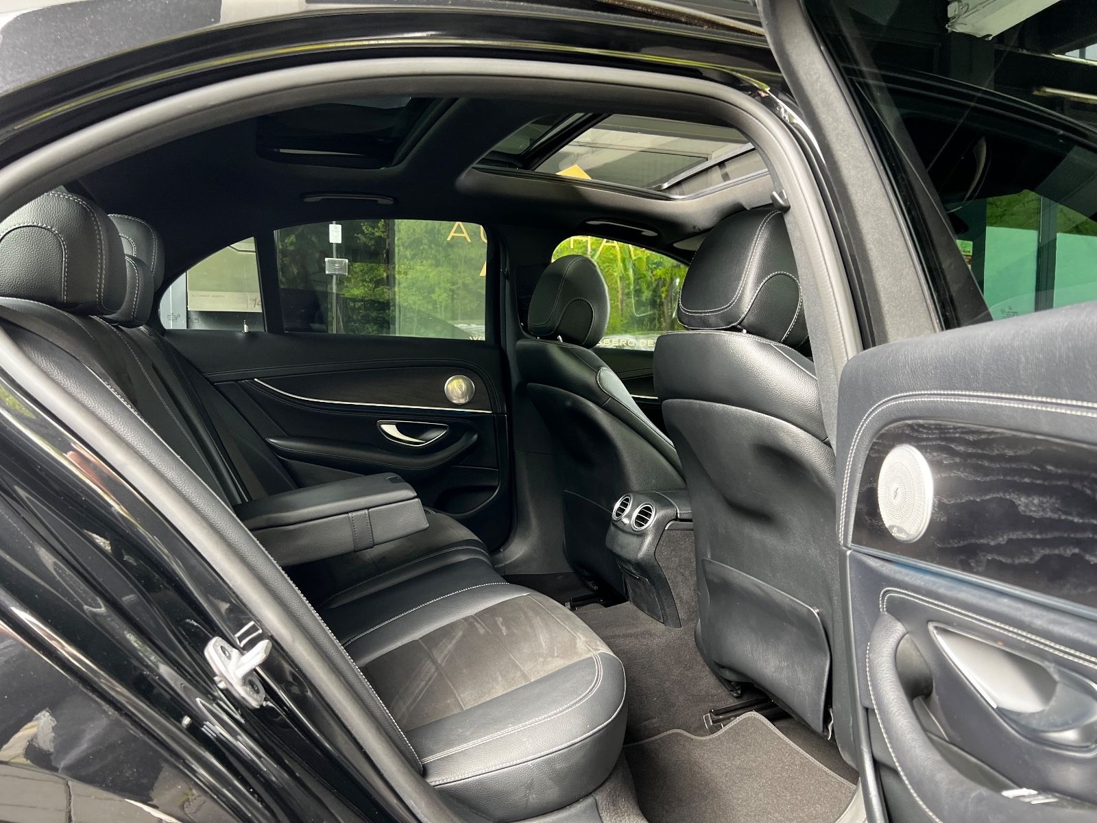 Mercedes-Benz E 220 d Limo AMG LINE/PANO/360°/TOTW/WIDE/HUD foto 10