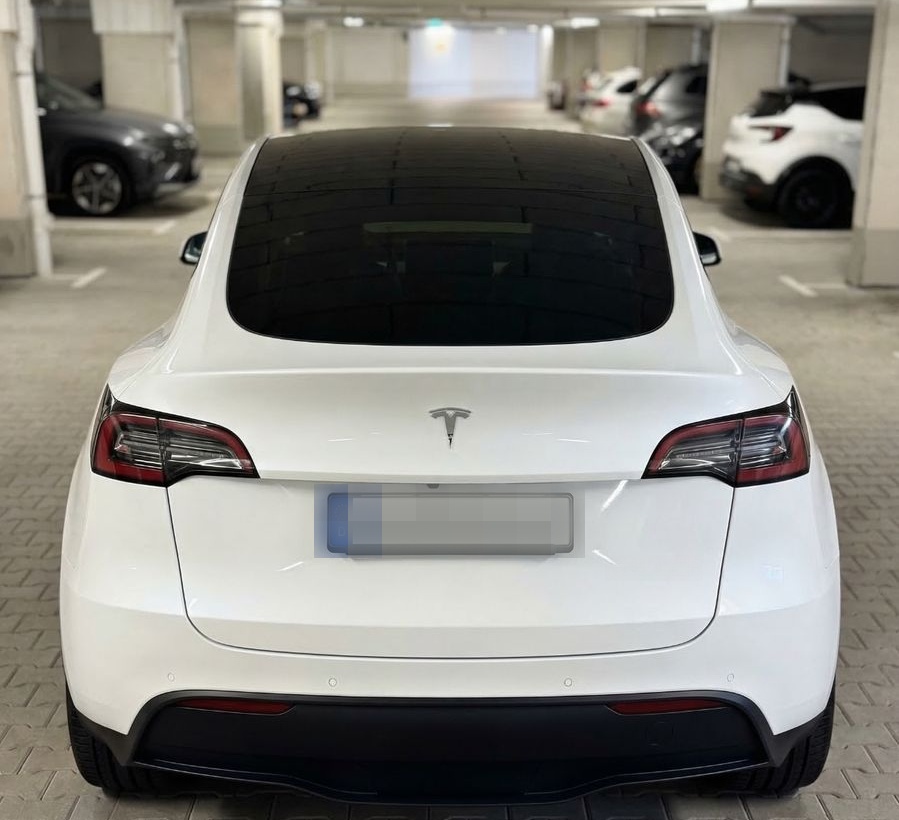 Tesla Model Y Long Range Dual Motor AWD Long Range foto 5