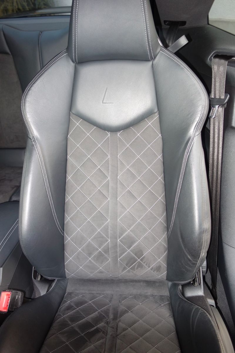 Audi TT Coupe 2.0 TFSI quattro foto 12