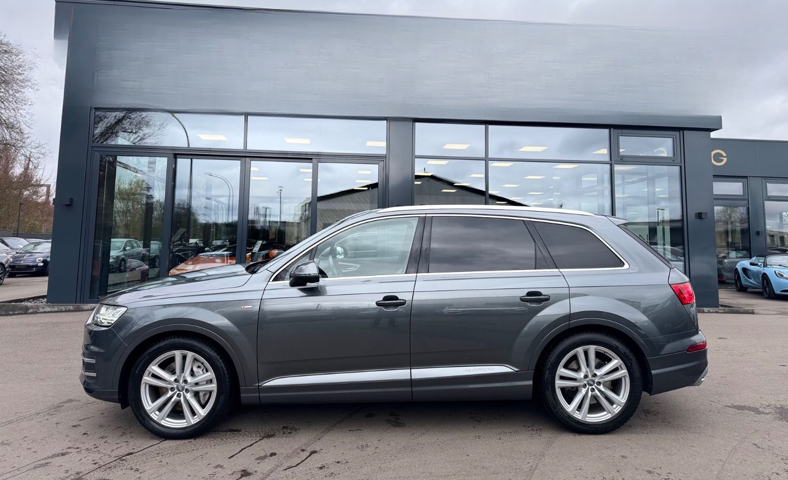 Audi Q7 3.0 TDI QUATTRO*S-LINE SPORT+*7.SITZER*MATRIX foto 12