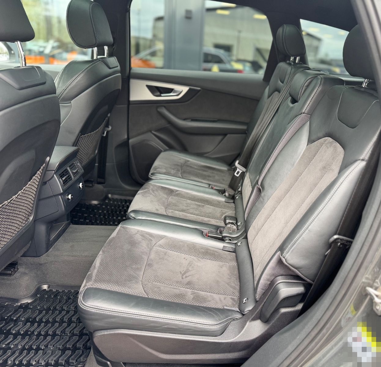 Audi Q7 3.0 TDI QUATTRO*S-LINE SPORT+*7.SITZER*MATRIX foto 25