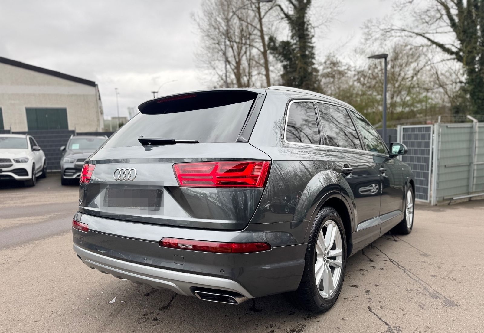 Audi Q7 3.0 TDI QUATTRO*S-LINE SPORT+*7.SITZER*MATRIX foto 6