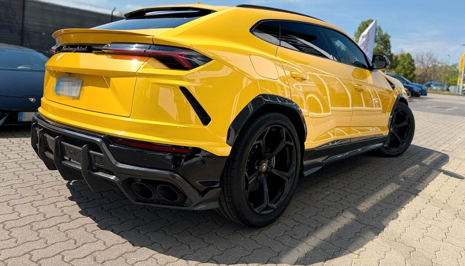 Lamborghini Urus*CARBON*B&O*360°KAMERA*STERNEHIMMEL*PANO* foto 10