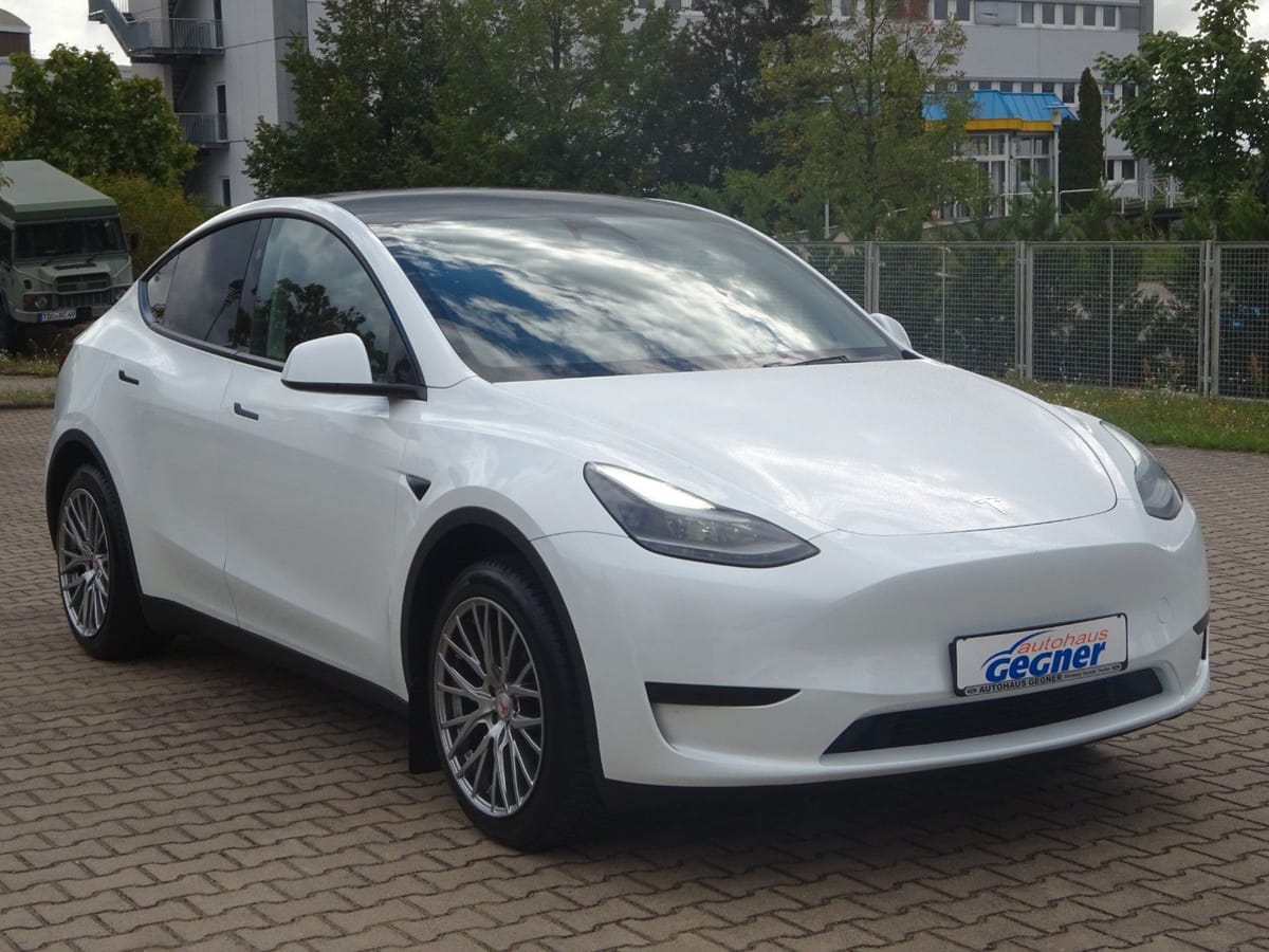 Tesla Model Y Long Range RWD Panorama Navi foto 12